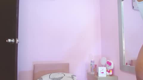 Snapshot of kiitty_horny_ chatting on October 7, 12:31 pm Melody online show from October 7, 12:31 pm