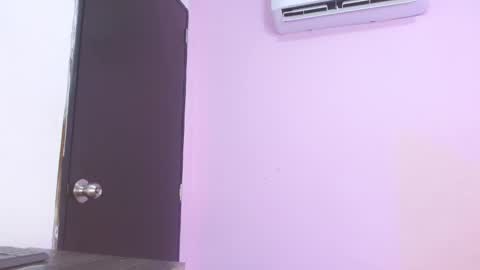 Snapshot of kiitty_horny_ chatting on October 9, 12:53 pm Melody online show from October 9, 12:53 pm