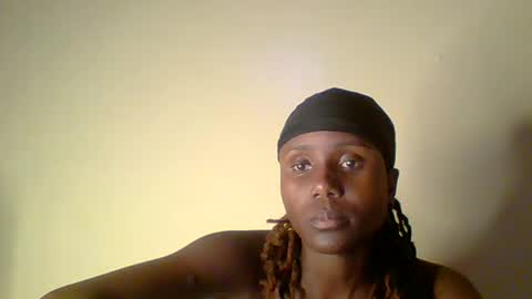 kiki8319075 online show from June 17, 9:27 pm