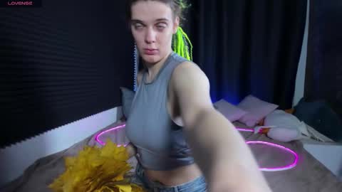 Kiki online show from October 21, 10:30 am