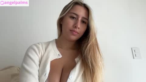 kikibae2 online show from November 16, 7:47 pm