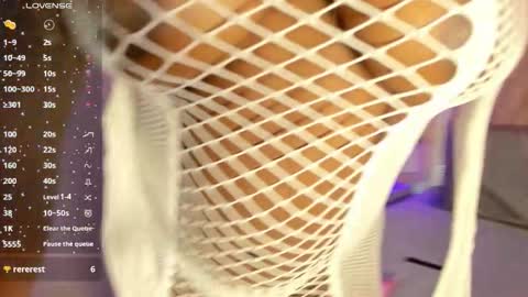 Snapshot of kikiisweet chatting on October 8, 8:24 pm KI KI online show from October 8, 8:24 pm