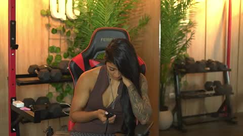 Snapshot of kim_beckett chatting on September 25, 5:01 pm Kim online show from September 25, 5:01 pm