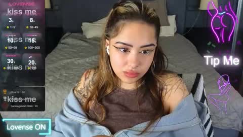 Kim online show from November 20, 5:41 am