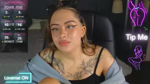 Kim online show from October 9, 5:33 am