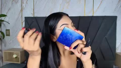 kim  online show from October 17, 9:40 pm