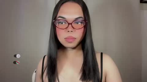 KYLIE online show from November 28, 9:07 pm