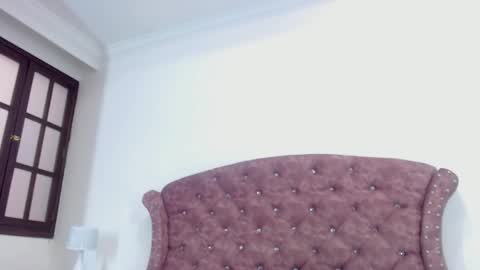 Snapshot of kim_lennon chatting on February 18, 2:38 pm K I M online show from February 18, 2:38 pm