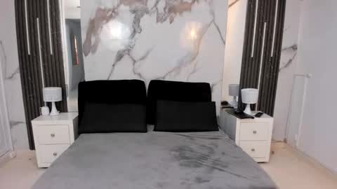 K I M online show from September 25, 12:48 pm