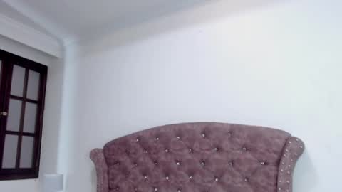Snapshot of kim_lennon chatting on February 20, 11:53 am K I M online show from February 20, 11:53 am