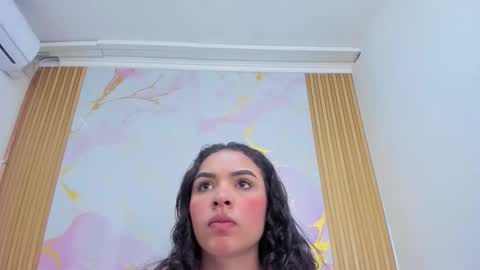 K I M online show from October 28, 7:52 pm