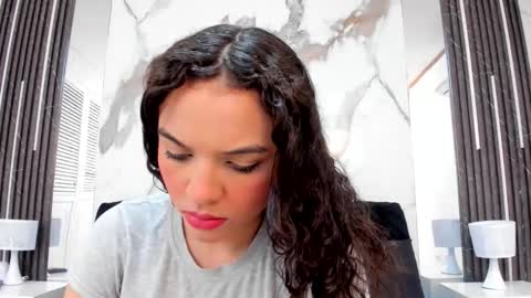 K I M online show from September 27, 2:24 pm