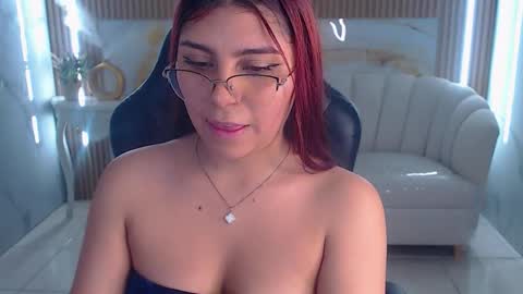 kim_lush_s online show from February 13, 9:27 pm