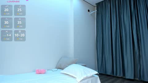 Su A online show from October 19, 3:14 pm