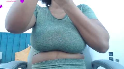 kimara lion online show from December 18, 3:11 am