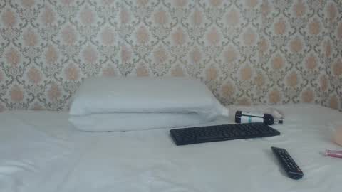 Snapshot of kimberly_perez__ chatting on February 9, 11:04 pm Kimberly online show from February 9, 11:04 pm