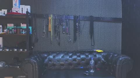  KIMBERLY SWAN  online show from January 7, 9:03 pm