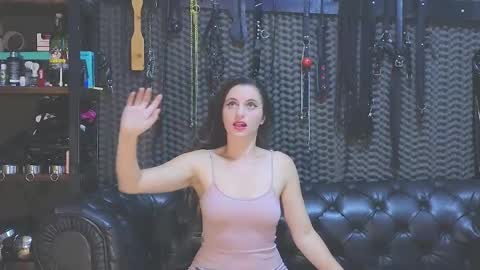  KIMBERLY SWAN  online show from January 17, 8:00 pm
