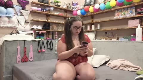 kimberlycaprice online show from February 7, 5:20 am