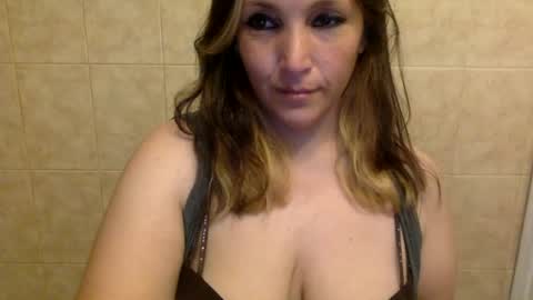 KimberlyLynn online show from July 16, 11:04 am
