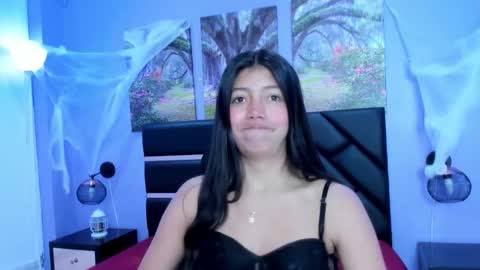 Snapshot of kimberlyvillalobos chatting on October 29, 11:58 am Kimberly Villalobos online show from October 29, 11:58 am