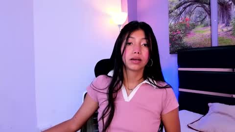 Kimberly Villalobos online show from December 2, 11:44 am