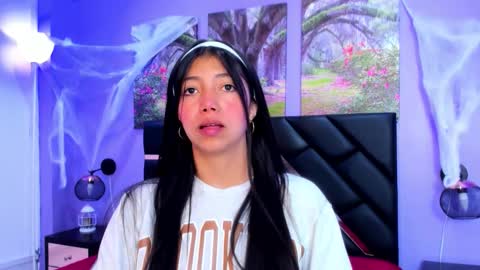 Snapshot of kimberlyvillalobos chatting on October 21, 11:36 am Kimberly Villalobos online show from October 21, 11:36 am