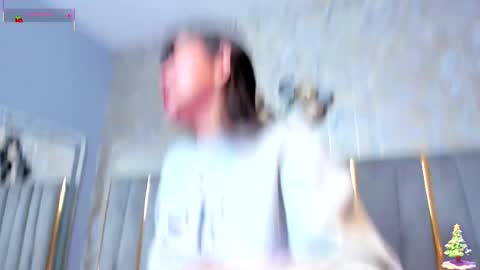  KIM  online show from December 19, 2:38 am