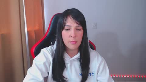 Snapshot of kimflexible_ chatting on January 31, 4:38 pm Kim 3 online show from January 31, 4:38 pm