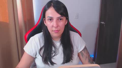 Snapshot of kimflexible_ chatting on January 25, 9:35 pm Kim 3 online show from January 25, 9:35 pm
