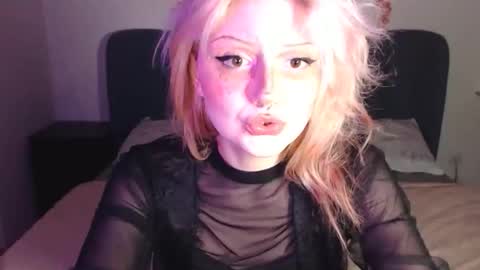 Kimi online show from March 2, 11:21 pm