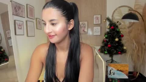 Kim  online show from December 28, 9:40 pm