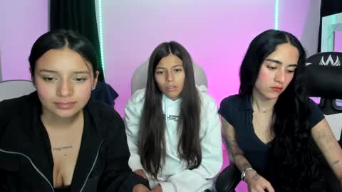 Snapshot of kimmi_foxy chatting on January 17, 11:18 pm kimmi online show from January 17, 11:18 pm