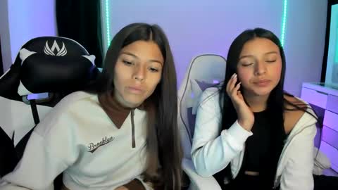 Snapshot of kimmi_foxy chatting on January 25, 11:32 pm kimmi online show from January 25, 11:32 pm