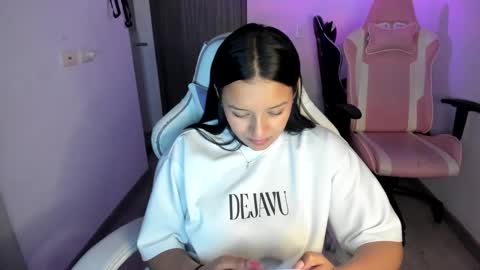 Snapshot of kimmi_foxy chatting on September 13, 11:46 pm kimmi online show from September 13, 11:46 pm
