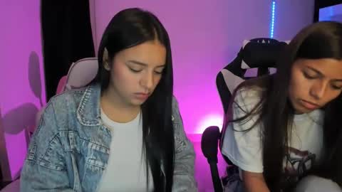 Snapshot of kimmi_foxy chatting on January 27, 11:33 pm kimmi online show from January 27, 11:33 pm