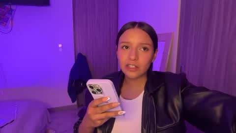 kimmi online show from March 19, 11:31 pm