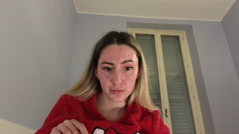 Kimmie online show from December 29, 8:26 pm