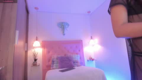 Jihyo online show from March 6, 8:16 pm