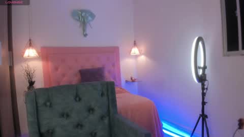 Jihyo online show from February 20, 8:36 pm