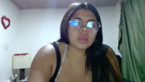 Snapshot of kimmy_kimmy_ chatting on October 6, 3:01 am Kimmy online show from October 6, 3:01 am