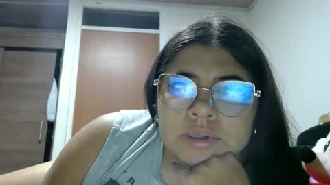 Snapshot of kimmy_kimmy_ chatting on October 13, 3:31 am Kimmy online show from October 13, 3:31 am