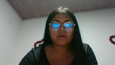 Kimmy online show from December 31, 2:29 am