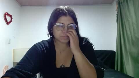 Snapshot of kimmy_kimmy_ chatting on October 17, 3:21 am Kimmy online show from October 17, 3:21 am