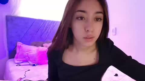 kimm online show from September 16, 1:19 pm