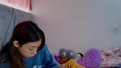 kimm online show from October 21, 4:00 pm