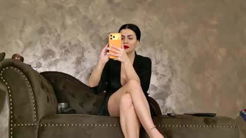 Kim Wilmes online show from February 27, 5:46 pm