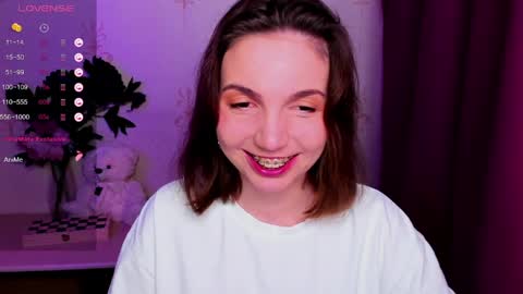 Hazel online show from April 8, 9:06 pm