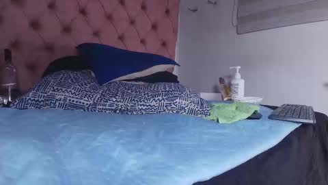 Snapshot of king_bella_ chatting on September 20, 3:16 am Bella online show from September 20, 3:16 am