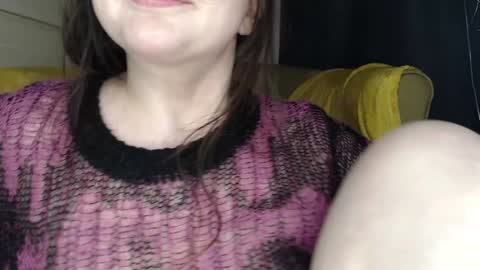 Snapshot of kinky_malina chatting on February 4, 4:08 pm Heeey My name - Rose. Chat w me here or - online show from February 4, 4:08 pm